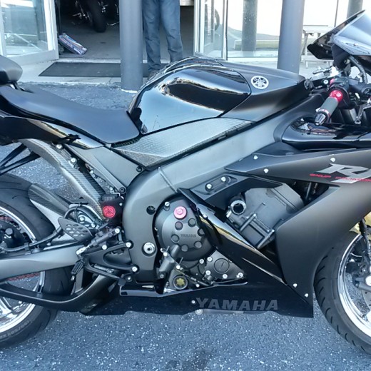 2005 YAMAHA YZF-R1