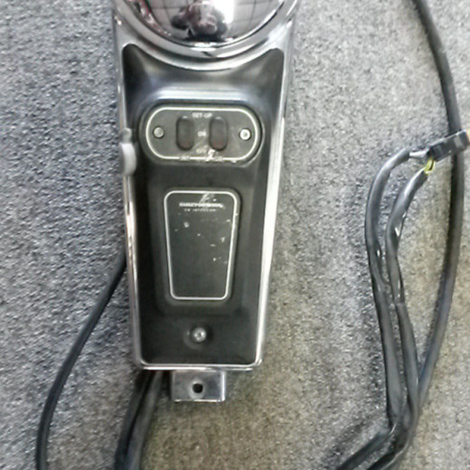 1998-2007 Harley-Davidson FLHT Gas Tank Console – P/N: 61270-98